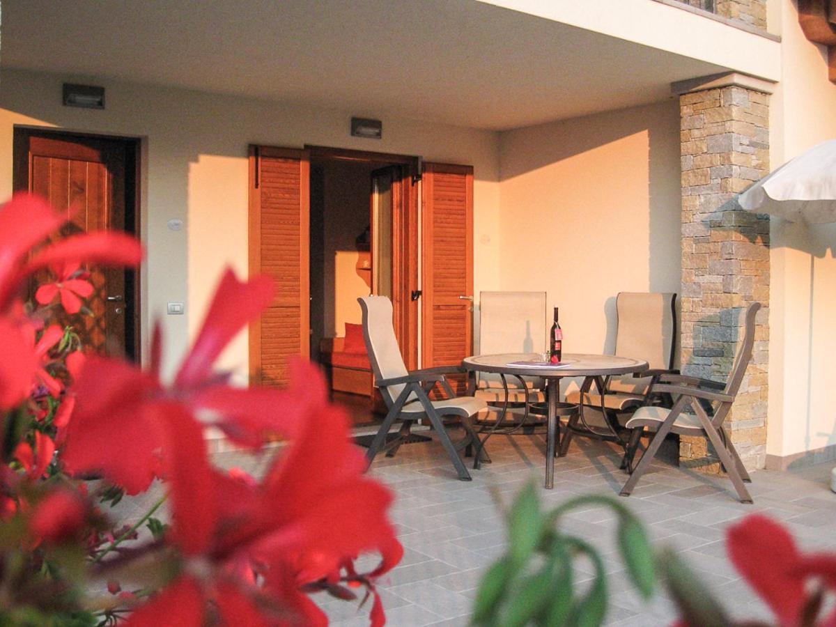 Borgo Chiaro Apartment Colico Exterior photo